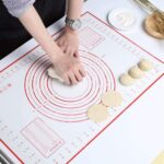 Large Silicone Baking Mat 60cm x 40cm Reusable Non Stick Dough Mat with Measurement for Pastry Rolling and Other Recipes & Desserts