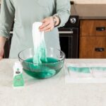 UR820.EMER Fabric Liquid Dye All Purpose - Image 4