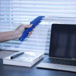 Window Blind Cleaner Duster Brush with 5 Microfiber Sleeves Blind Cleaner Tools for Window Blinds Air Conditioner Jalousie Dust - Image 7