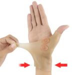 1/2x Gloves Gel Thumb Hand Wrist Support Arthritis Compression Brace Pain Relief - Image 5